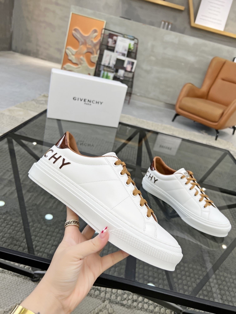 Givenchy Sneakers